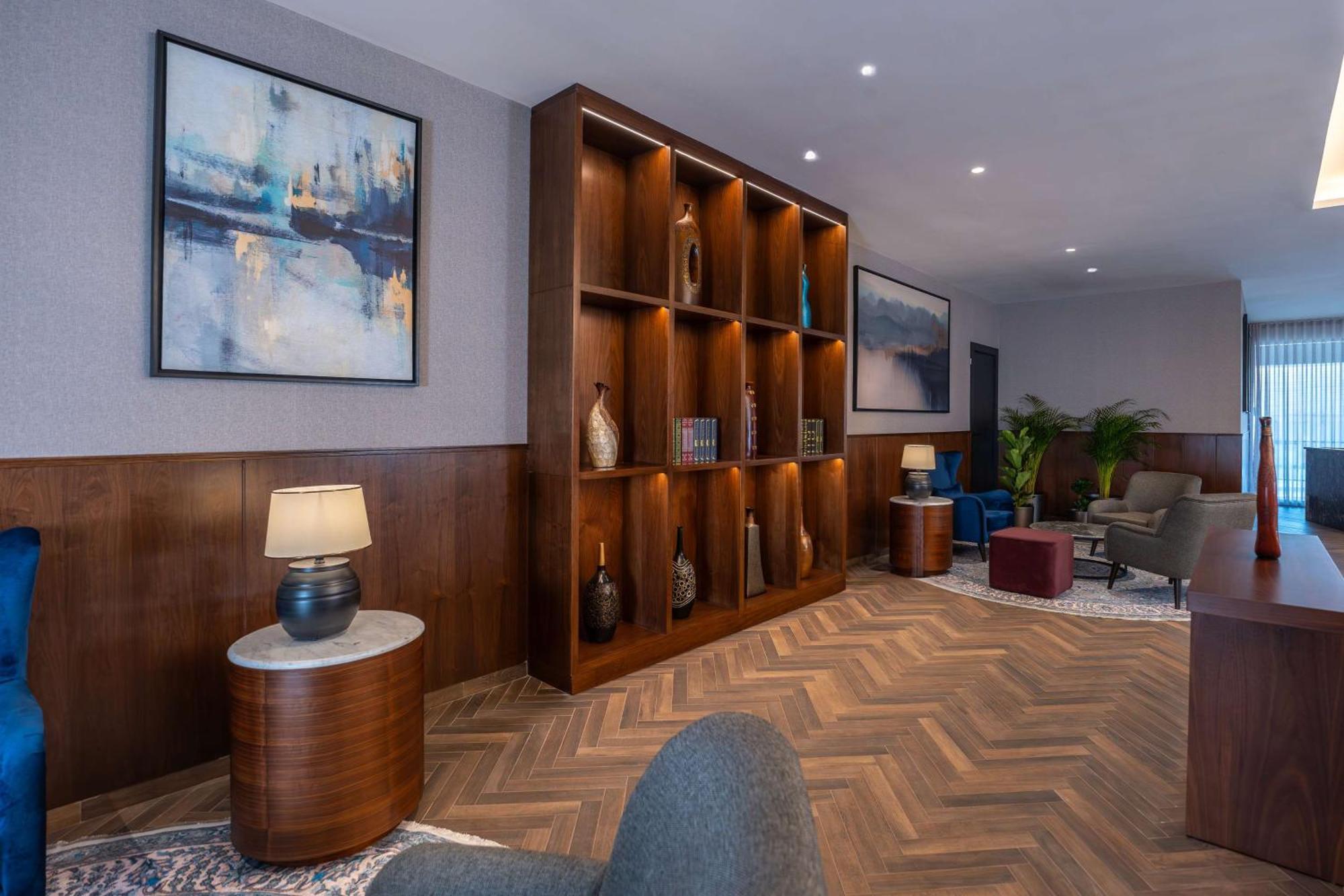 Radisson Blu Hotel, Galleria Mall 5* Amman