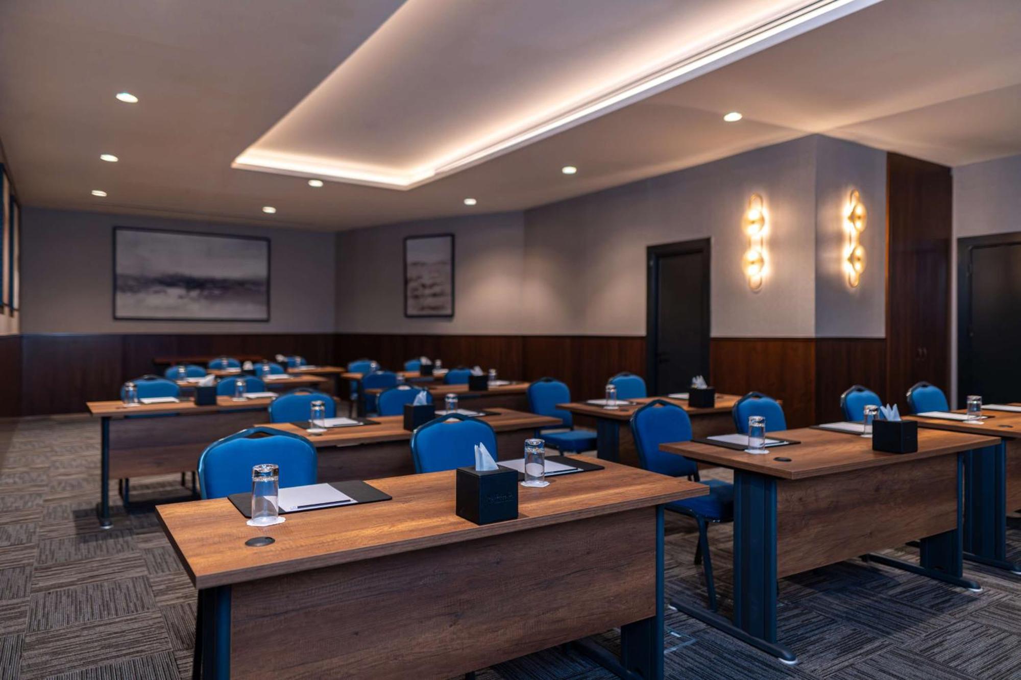 酒店 Radisson Blu Hotel, Galleria Mall