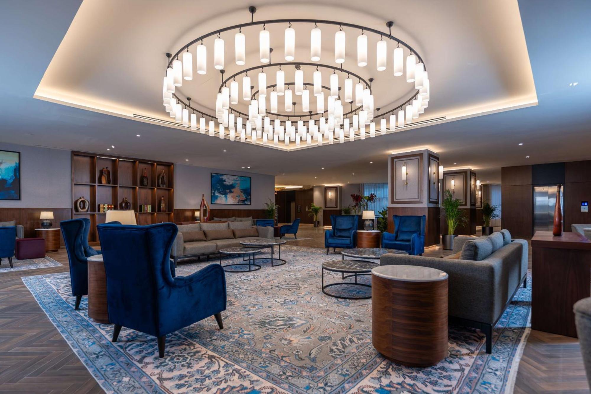 Radisson Blu Hotel, Galleria Mall Hotel 5*