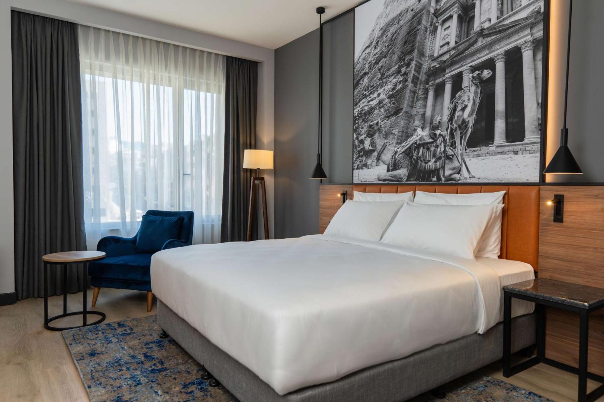 Hotel Radisson Blu Hotel, Galleria Mall 5*